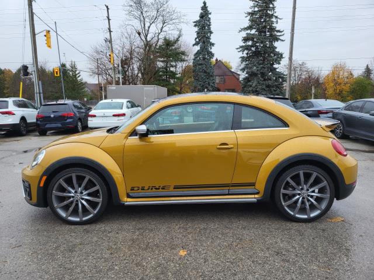 2017 Volkswagen Beetle 1.8T Dune Photo25