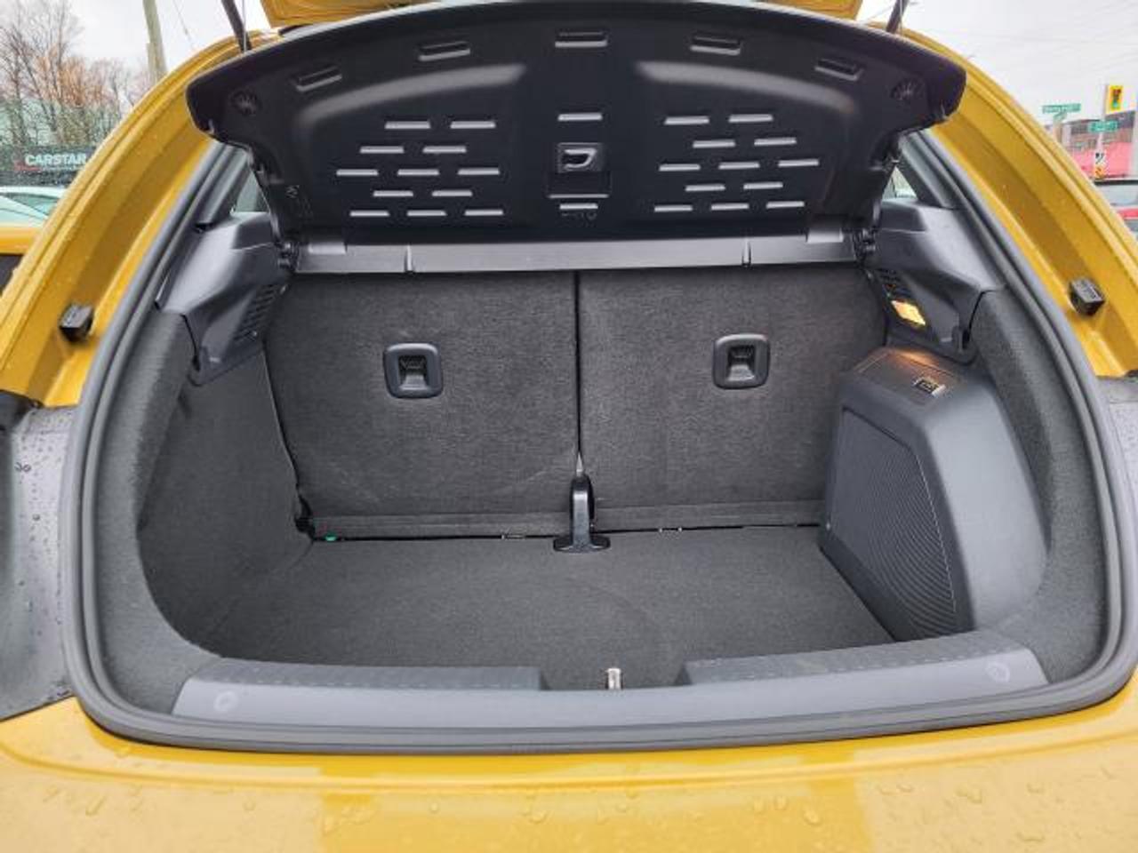 2017 Volkswagen Beetle 1.8T Dune Photo