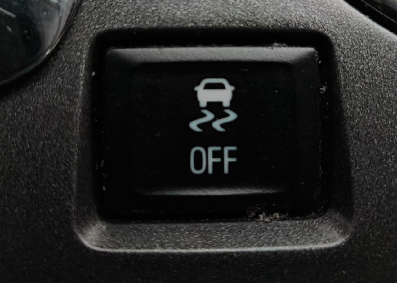 2011 Chevrolet Equinox 1LT Front-wheel Drive Sport Utility Automatic Photo