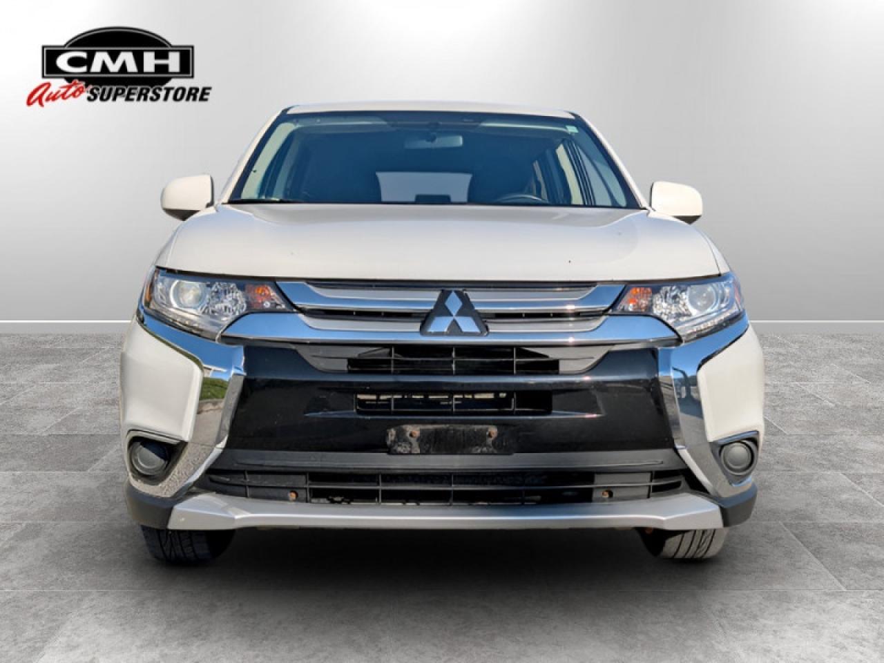 2018 Mitsubishi Outlander ES  **BLUETOOTH - HTD SEATS** Photo
