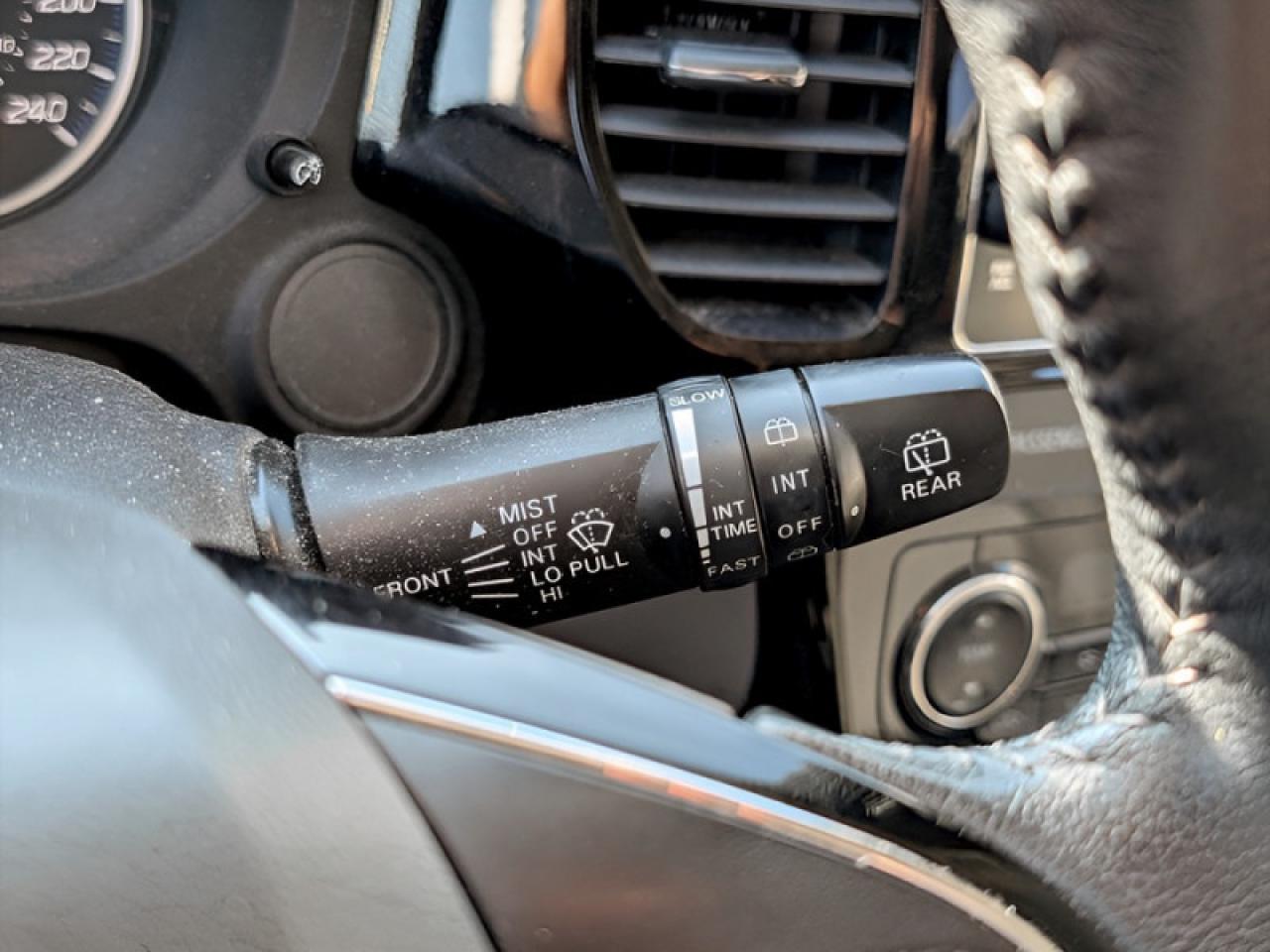 2018 Mitsubishi Outlander ES  **BLUETOOTH - HTD SEATS** Photo