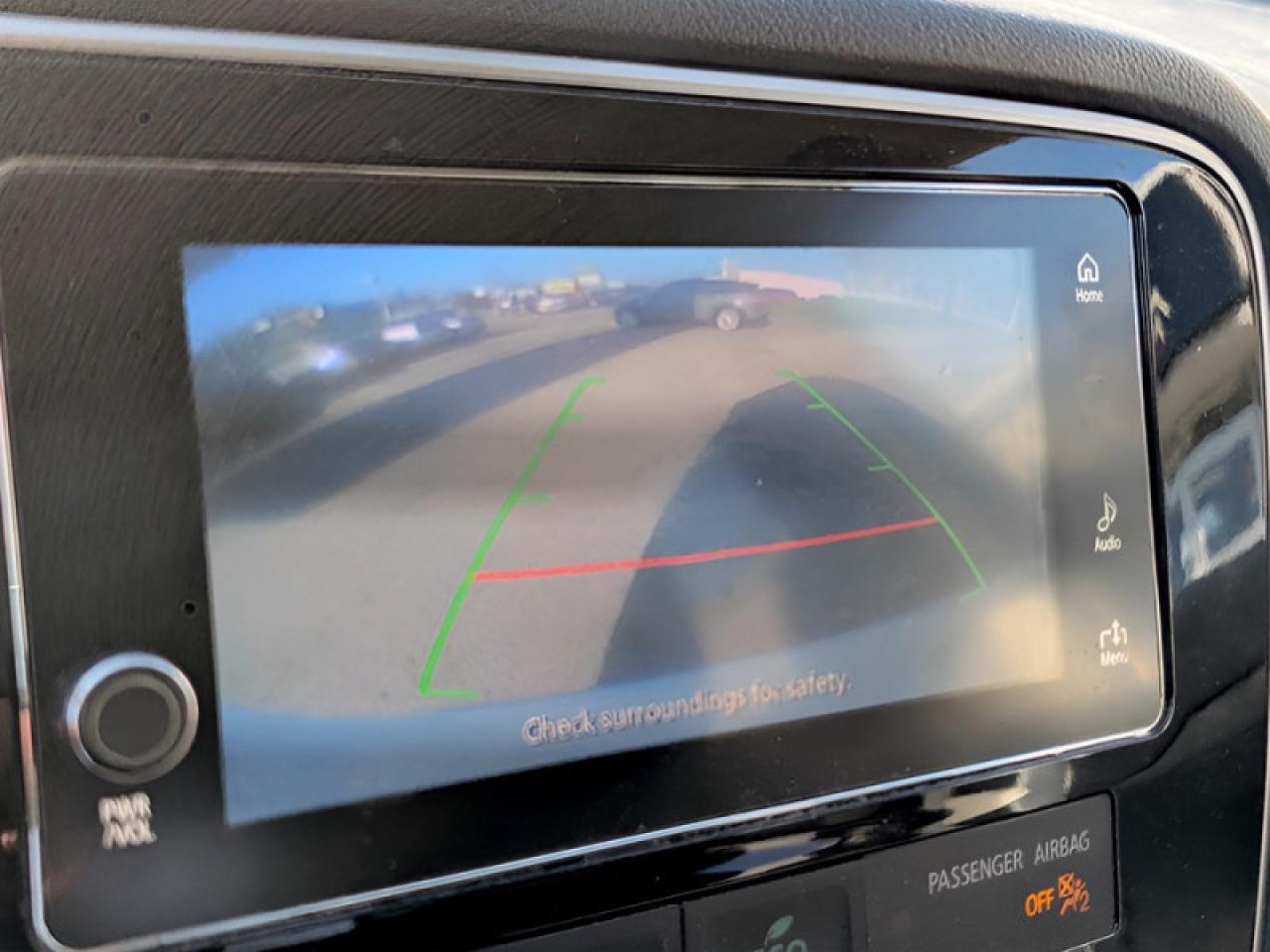 2018 Mitsubishi Outlander ES  **BLUETOOTH - HTD SEATS** Photo