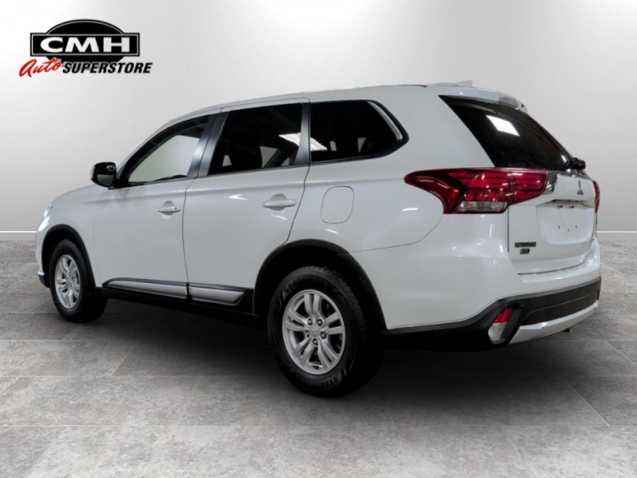 2018 Mitsubishi Outlander ES  **BLUETOOTH - HTD SEATS** Photo2