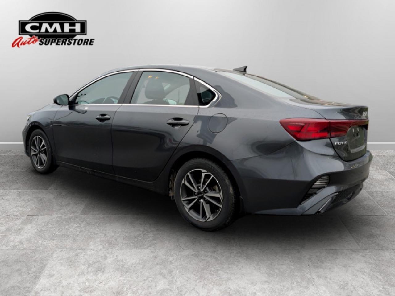 2022 Kia Forte EX  **BLIND SPOT - APPLE CARPLAY** Photo3