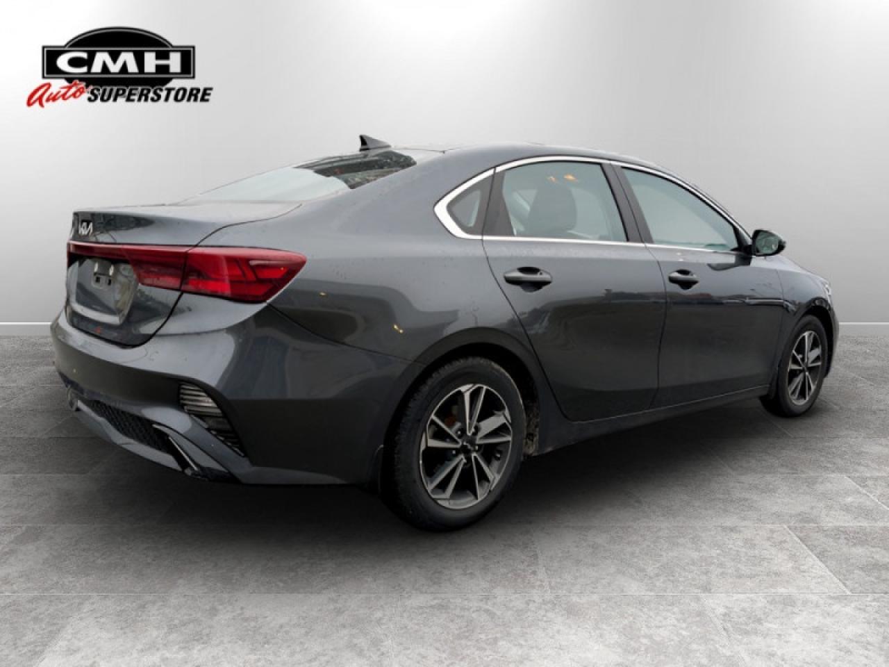 2022 Kia Forte EX  **BLIND SPOT - APPLE CARPLAY** Photo