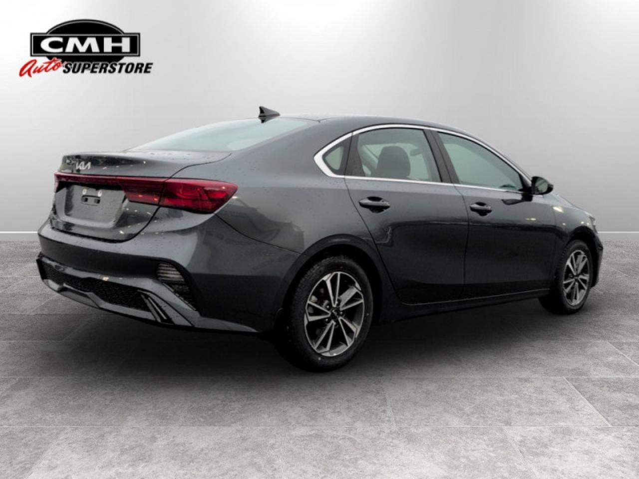 2022 Kia Forte EX  **BLIND SPOT - APPLE CARPLAY** Photo4