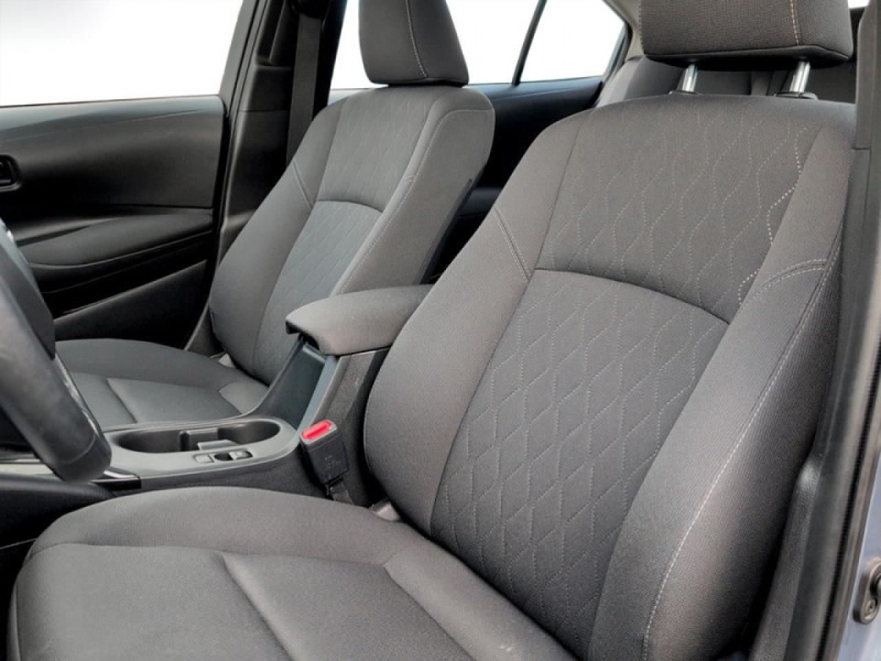 2023 Toyota Corolla LE  **APPLE CARPLAY - ADAPT CRUISE** Photo