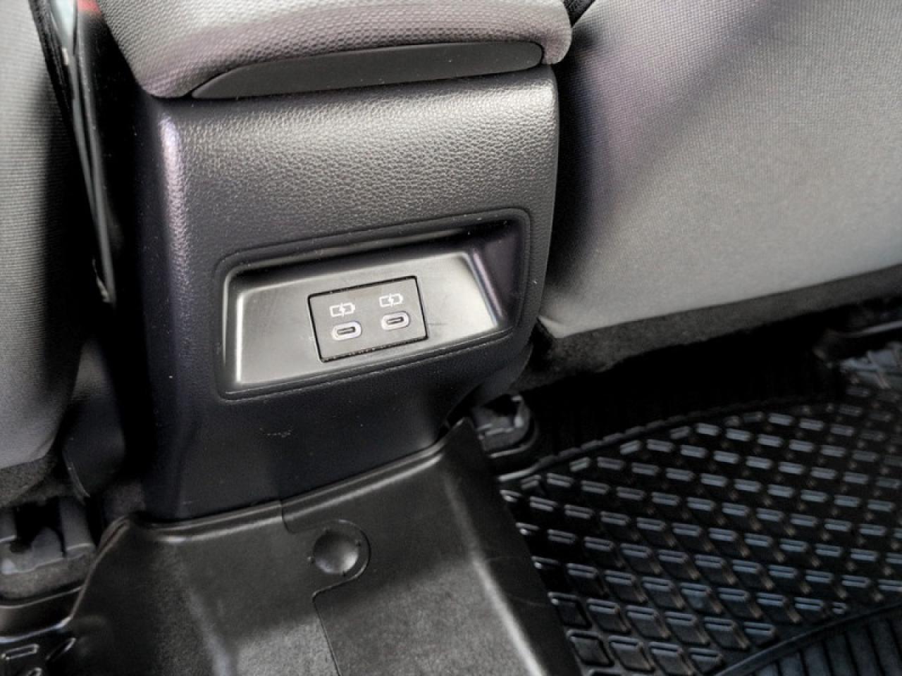 2023 Toyota Corolla LE  **APPLE CARPLAY - ADAPT CRUISE** Photo