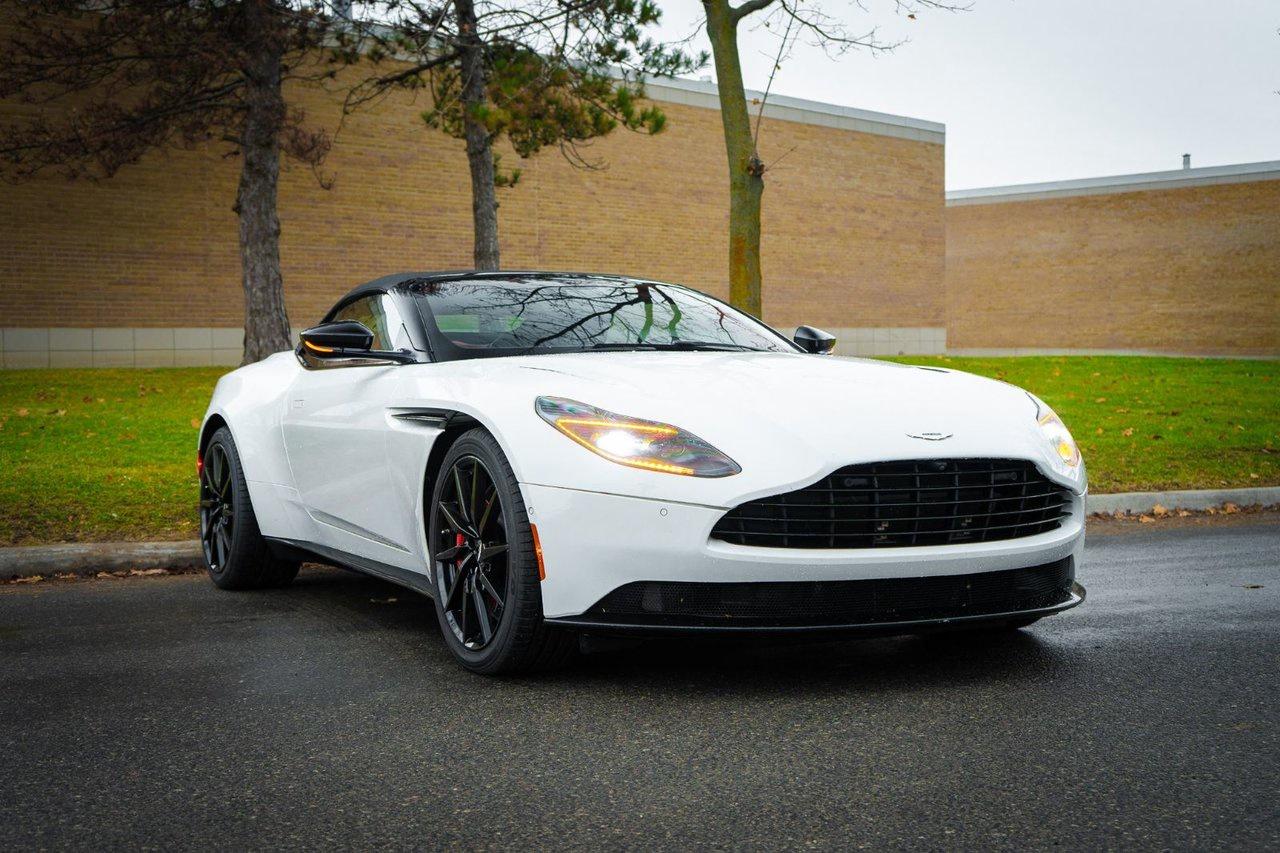 2019 Aston Martin DB11  Photo