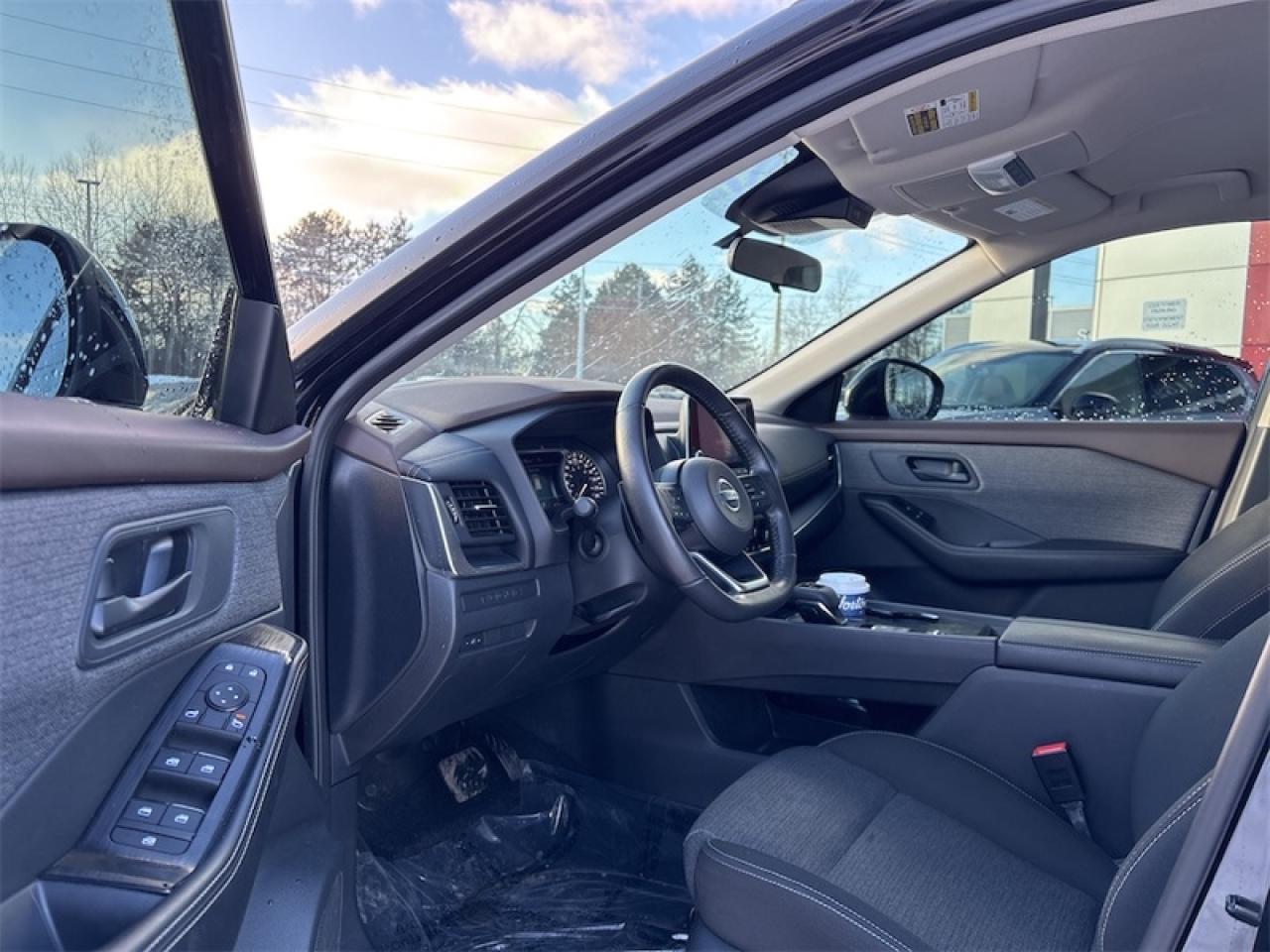 2021 Nissan Rogue S  Lease Return, Clean CARFAX Photo