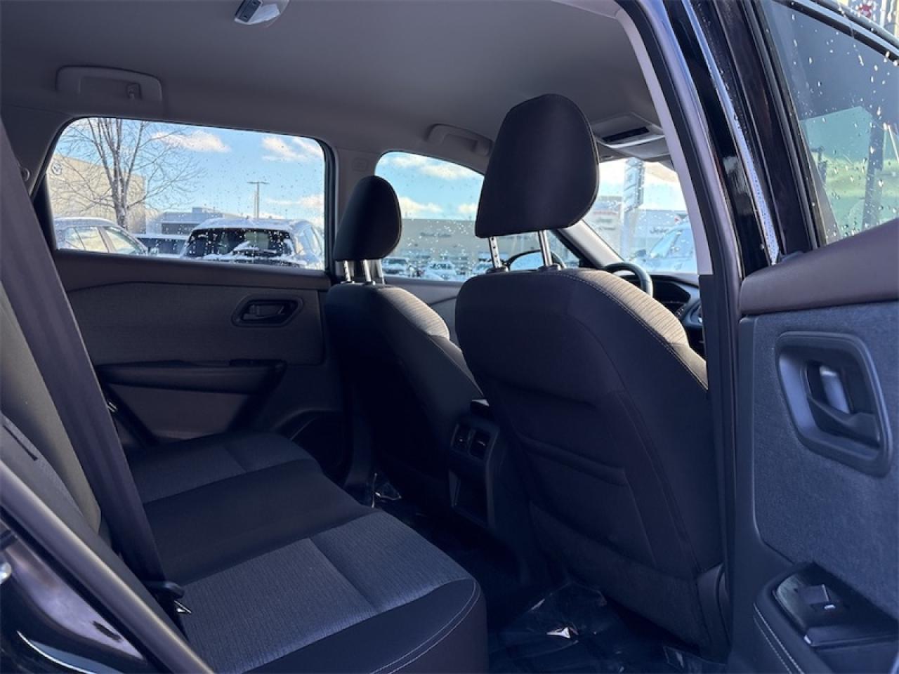 2021 Nissan Rogue S  Lease Return, Clean CARFAX Photo