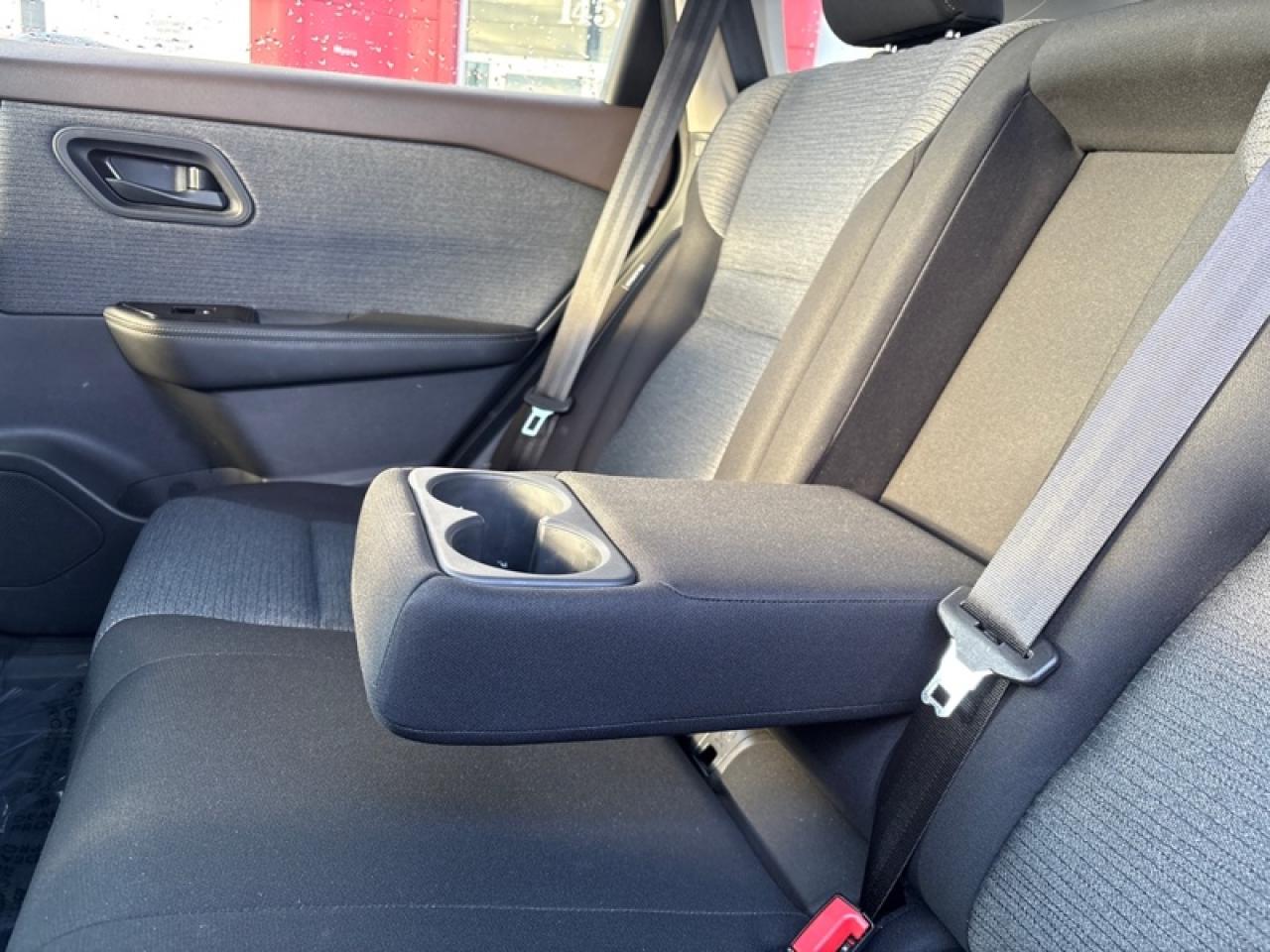 2021 Nissan Rogue S  Lease Return, Clean CARFAX Photo