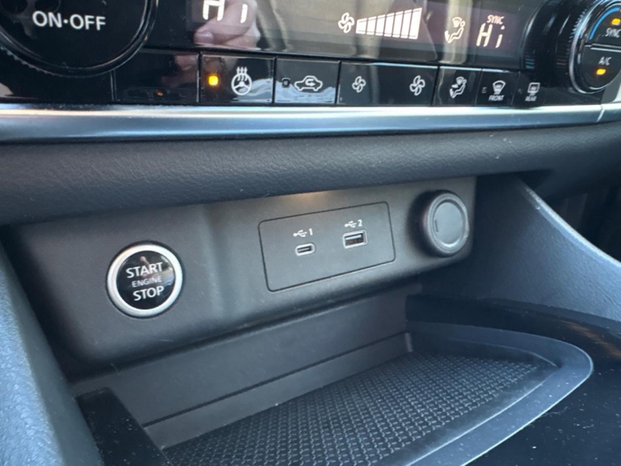 2021 Nissan Rogue S  Lease Return, Clean CARFAX Photo