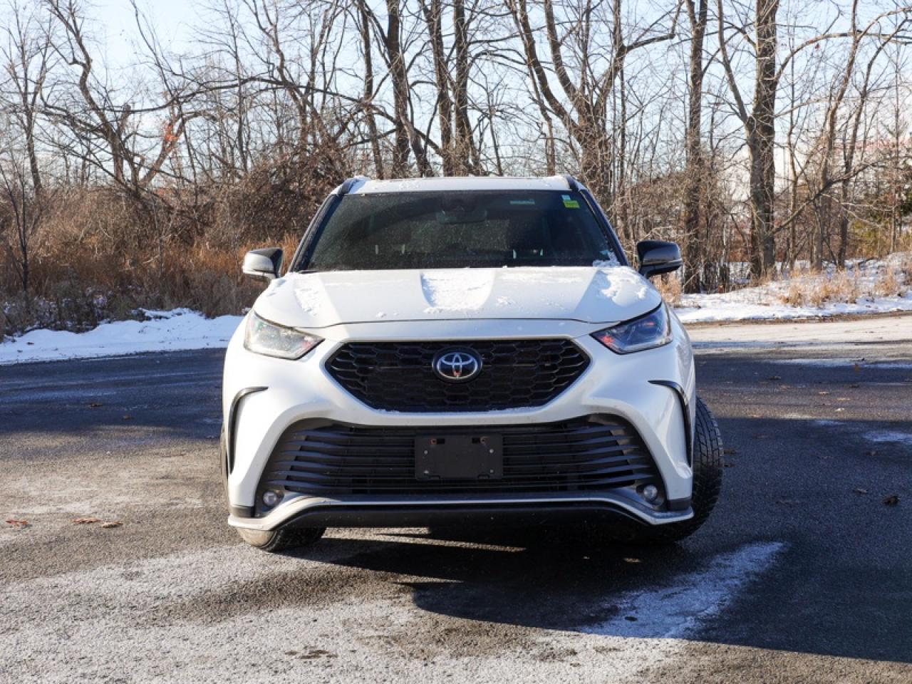 2022 Toyota Highlander XSE  - Sunroof -  Power Liftgate - $287 B/W Photo4