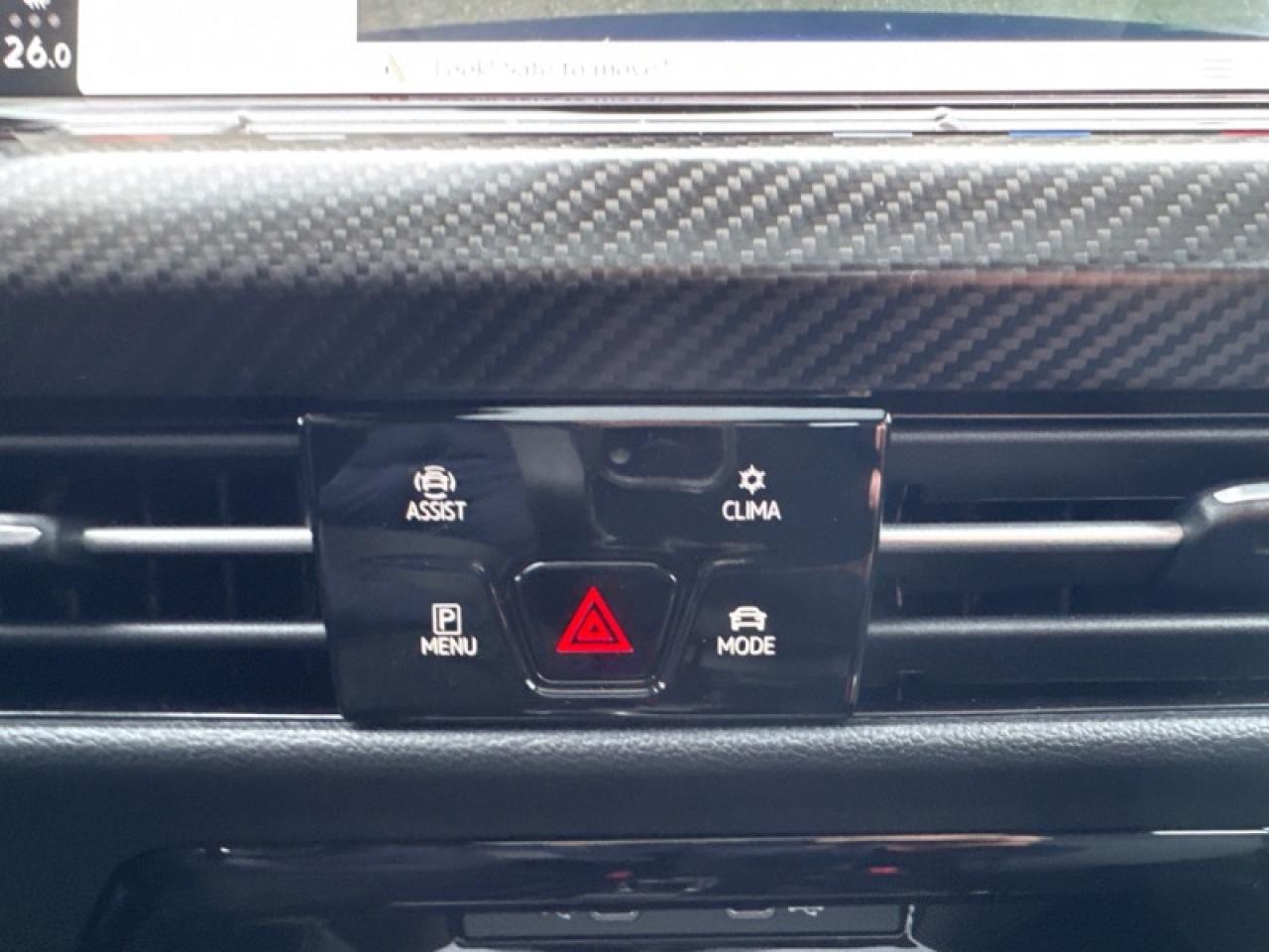 2024 Volkswagen Golf R DSG  -  HUD -  Navigation Photo