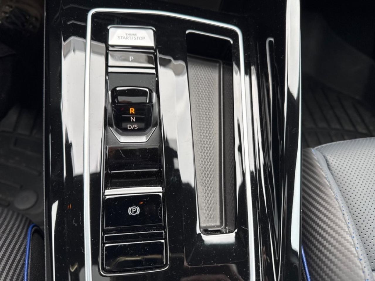 2024 Volkswagen Golf R DSG  -  HUD -  Navigation Photo