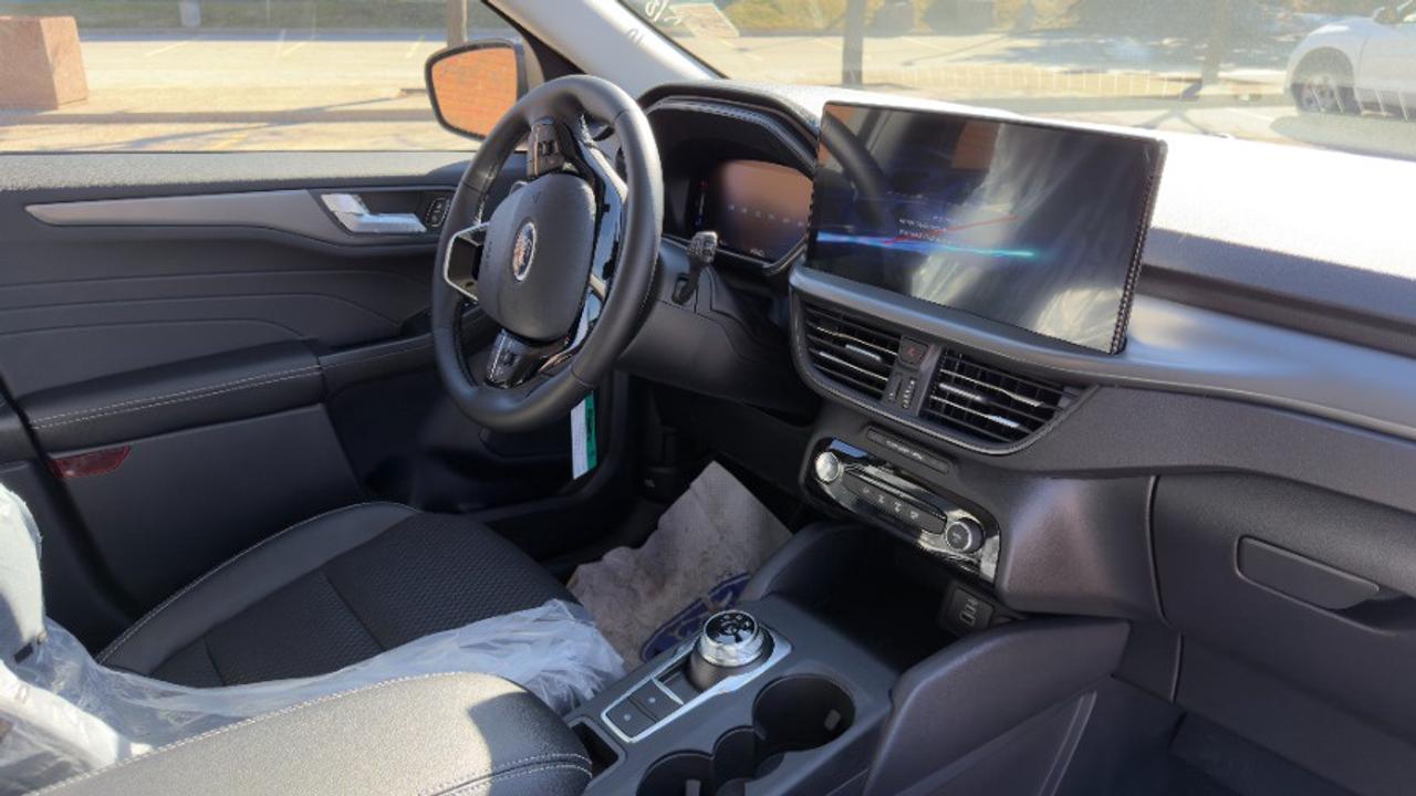 2026 Ford Escape Plug-in Hybrid Photo