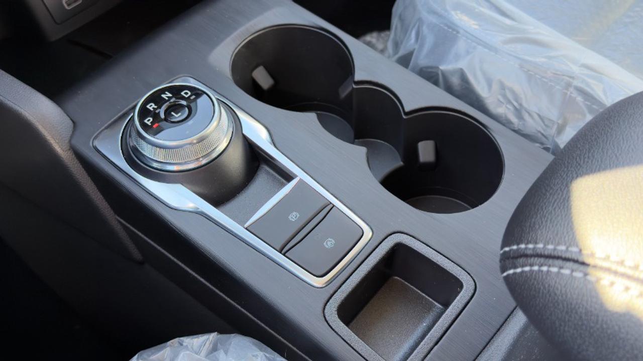 2026 Ford Escape Plug-in Hybrid Photo