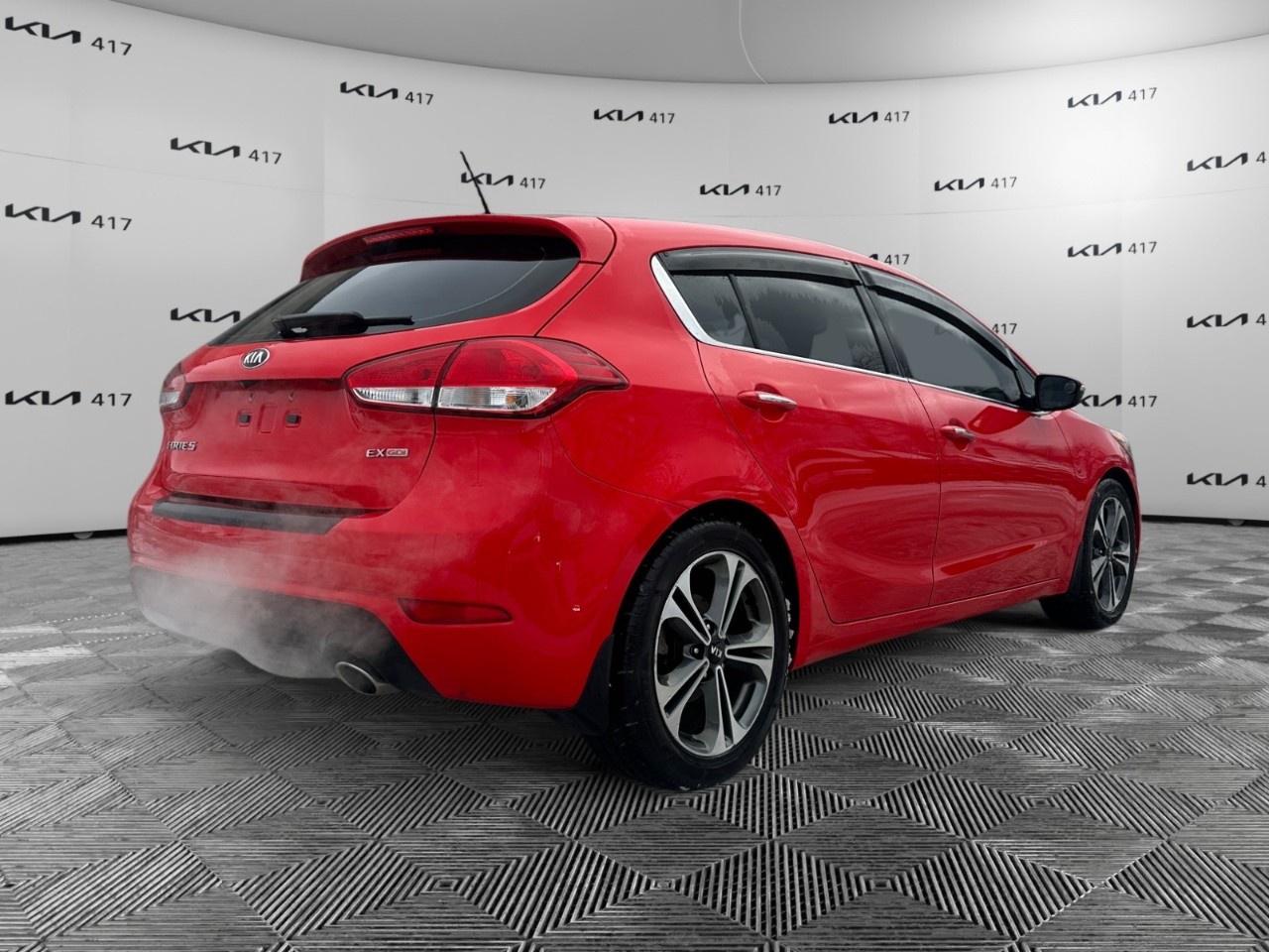 2016 Kia Forte5 5dr HB Auto EX w/Sunroof Photo4