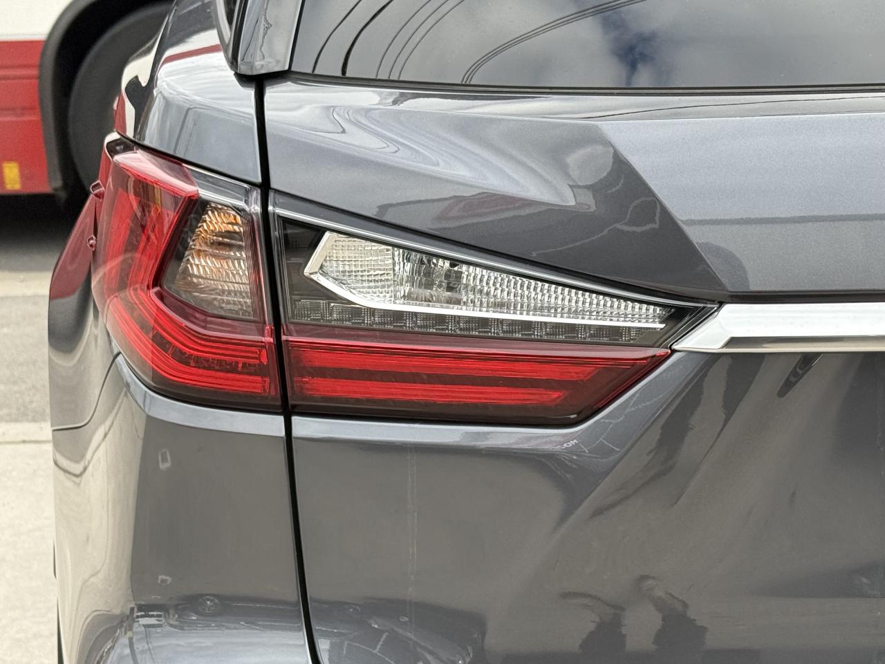 2022 Lexus RX 350 L 7 SEATER | SUNROOF | ONE OWNER | DIRECT FROM LEXUS Photo