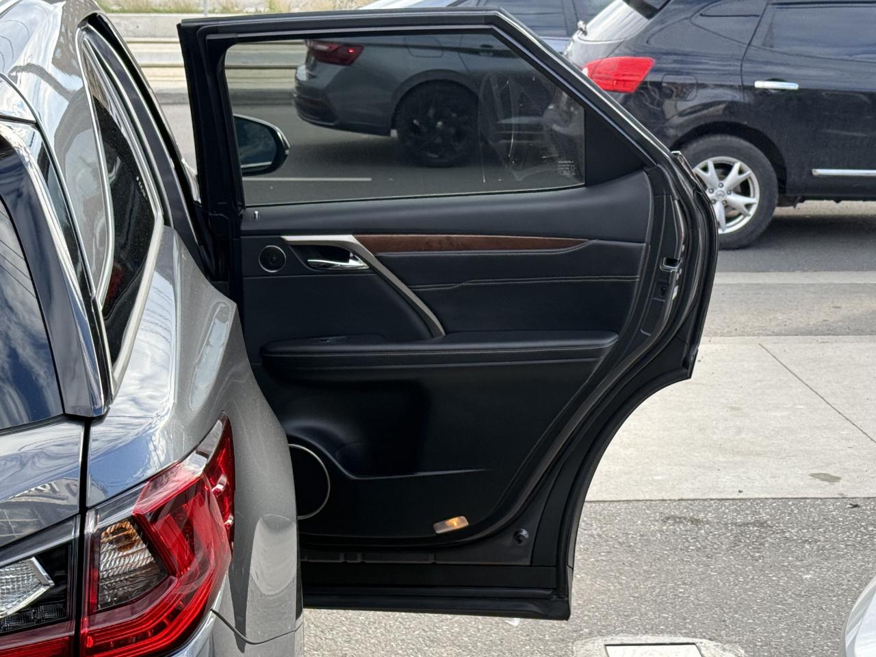 2022 Lexus RX 350 L 7 SEATER | SUNROOF | ONE OWNER | DIRECT FROM LEXUS Photo