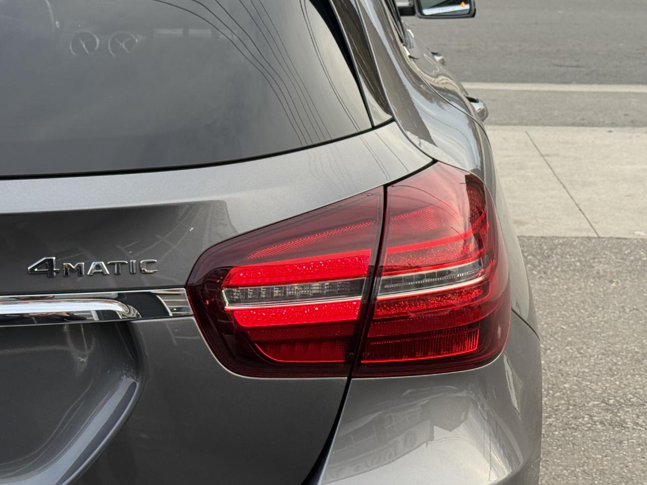 2018 Mercedes-Benz GLA 250 //AMG SPORT | PANO | BACK UP CAMERA | ONE OWNE Photo