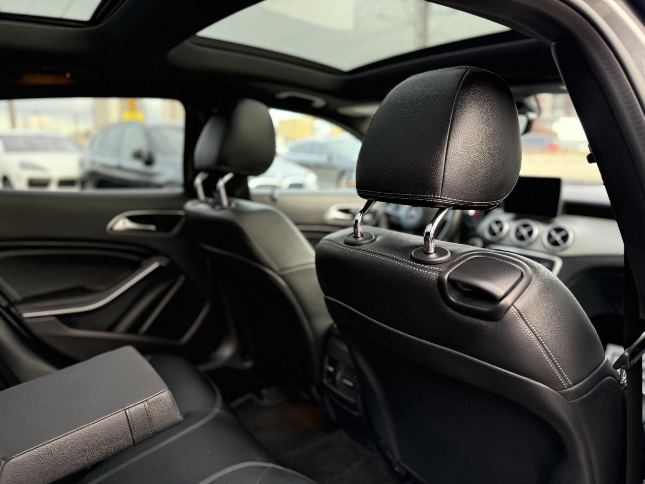 2018 Mercedes-Benz GLA 250 //AMG SPORT | PANO | BACK UP CAMERA | ONE OWNE Photo