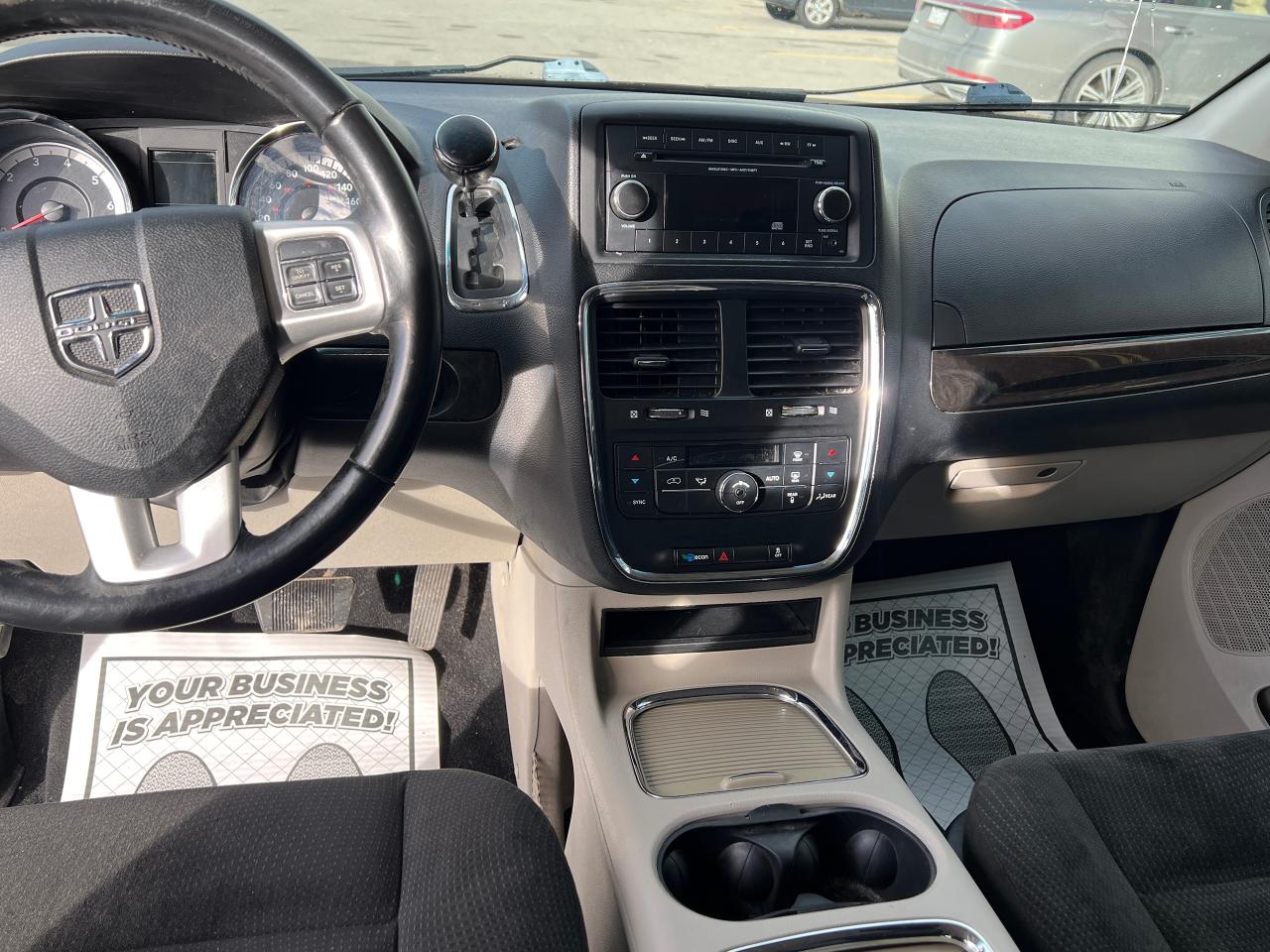 2017 Dodge Grand Caravan Crew - Photo #12