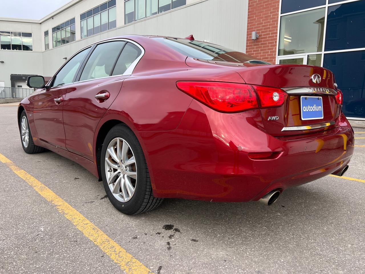 2016 Infiniti Q50 2.0T - Photo #4