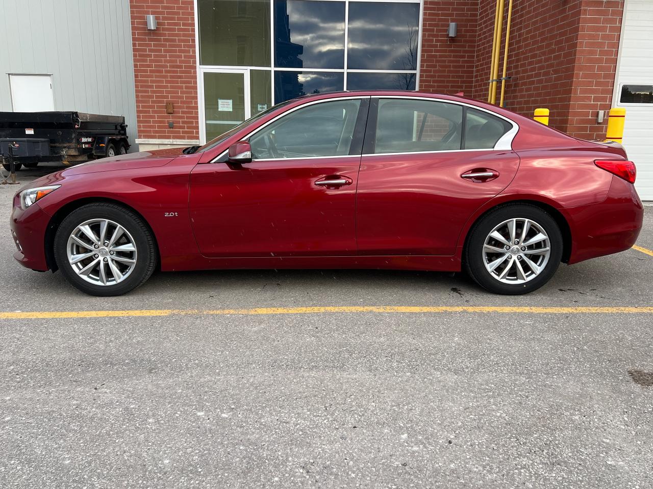 2016 Infiniti Q50 2.0T - Photo #3