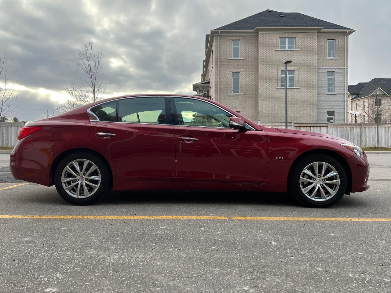 2016 Infiniti Q50 2.0T - Photo #7