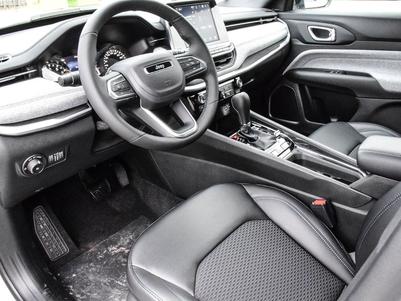 2026 Jeep Compass NORTH 4X4 Photo