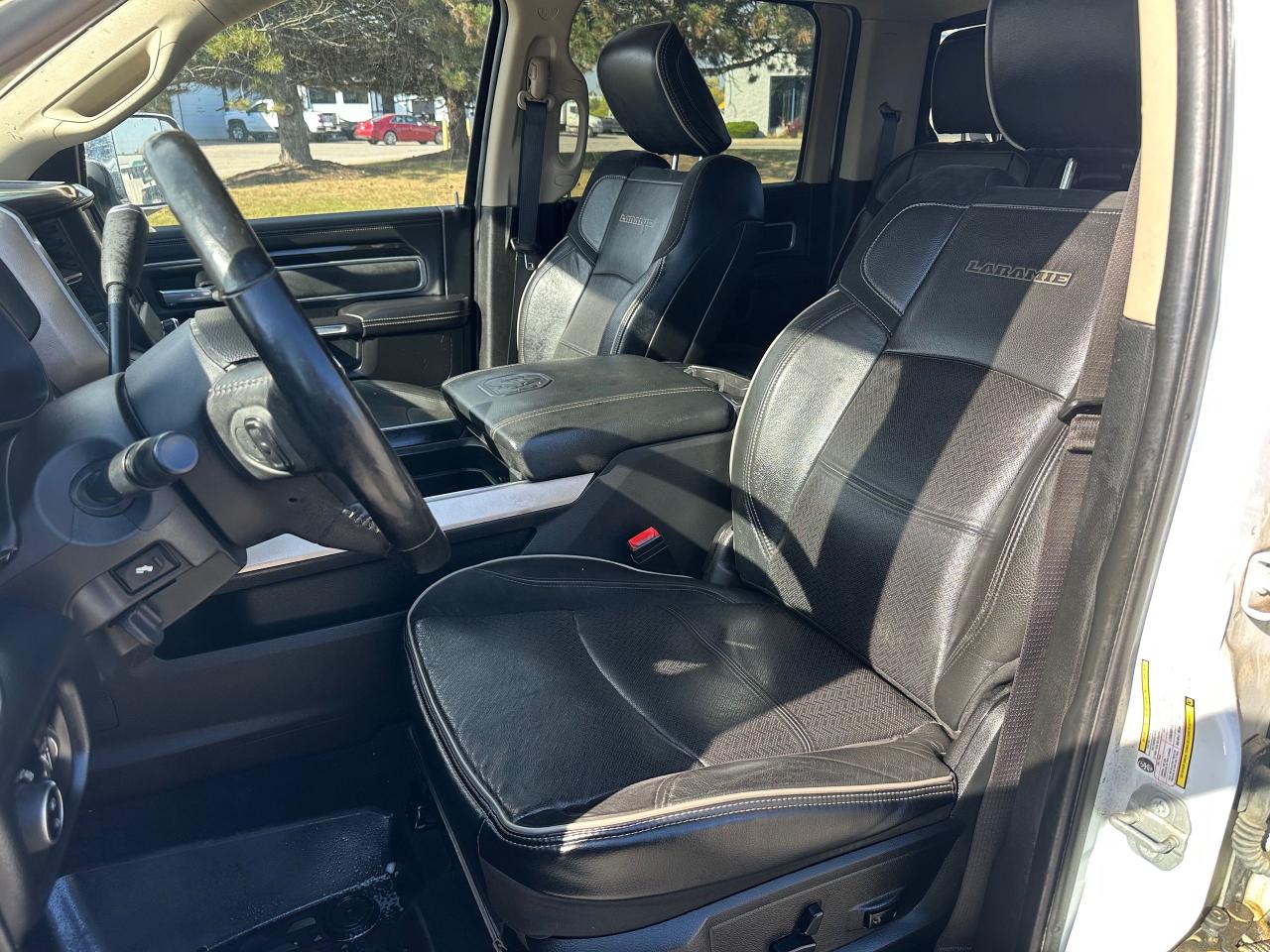 2019 RAM 3500 LARAMIE - 6.7L CUMMINS DIESEL - Photo #15