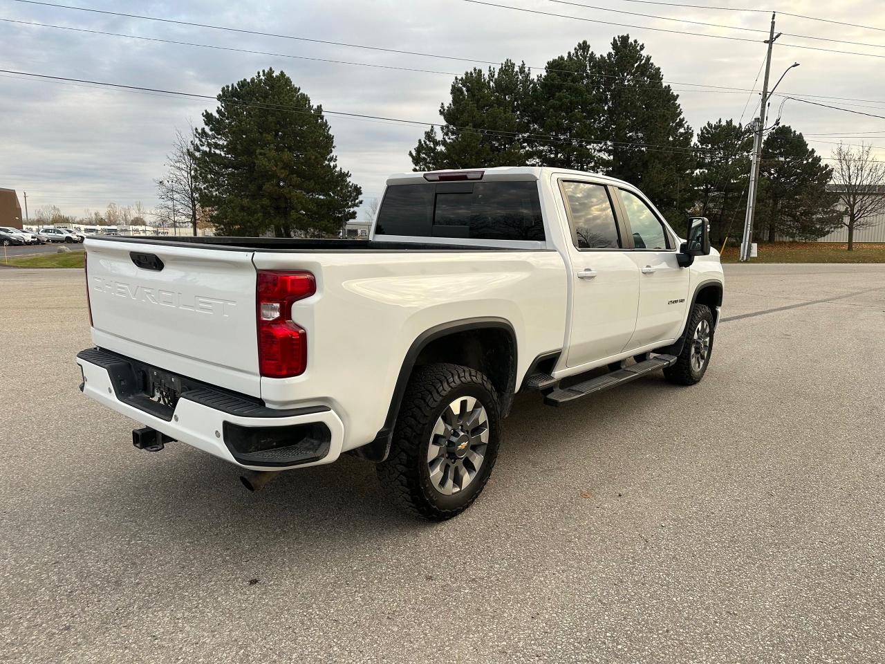 2022 Chevrolet Silverado 2500 HD - 6.6L V8 GAS - 6 PASSENGER - Photo #7