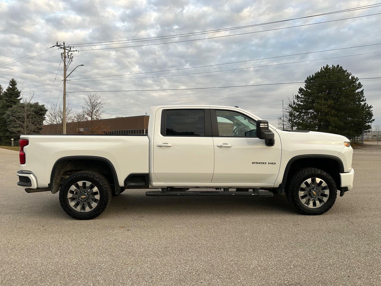 2022 Chevrolet Silverado 2500 HD - 6.6L V8 GAS - 6 PASSENGER - Photo #8