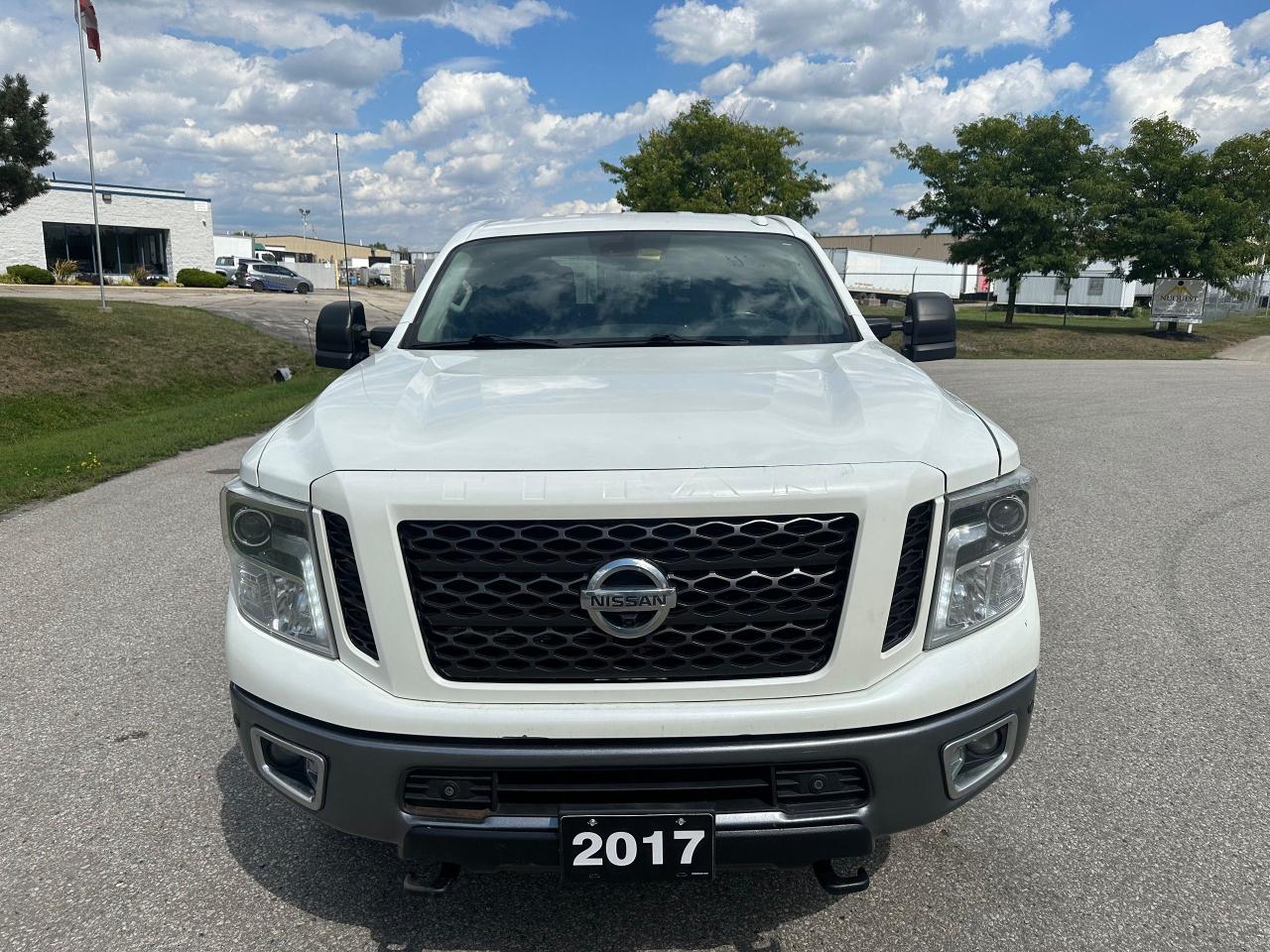 2017 Nissan Titan XD PRO4X - 5.0L CUMMINS DIESEL - Photo #11