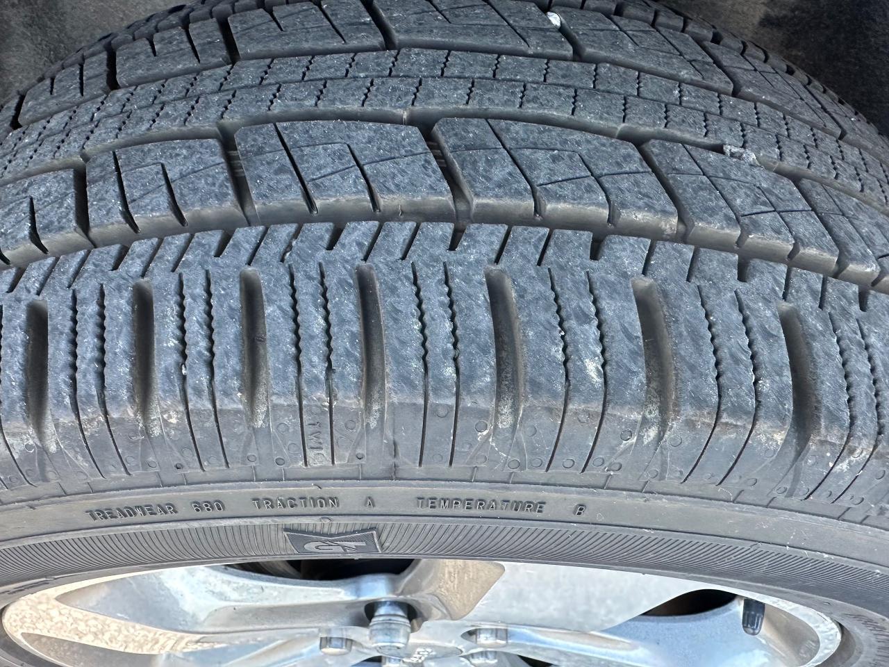 2014 Jeep Grand Cherokee OVERLAND - 3.0L DIESEL - Photo #9