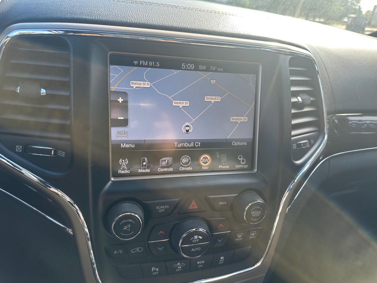 2014 Jeep Grand Cherokee OVERLAND - 3.0L DIESEL - Photo #14