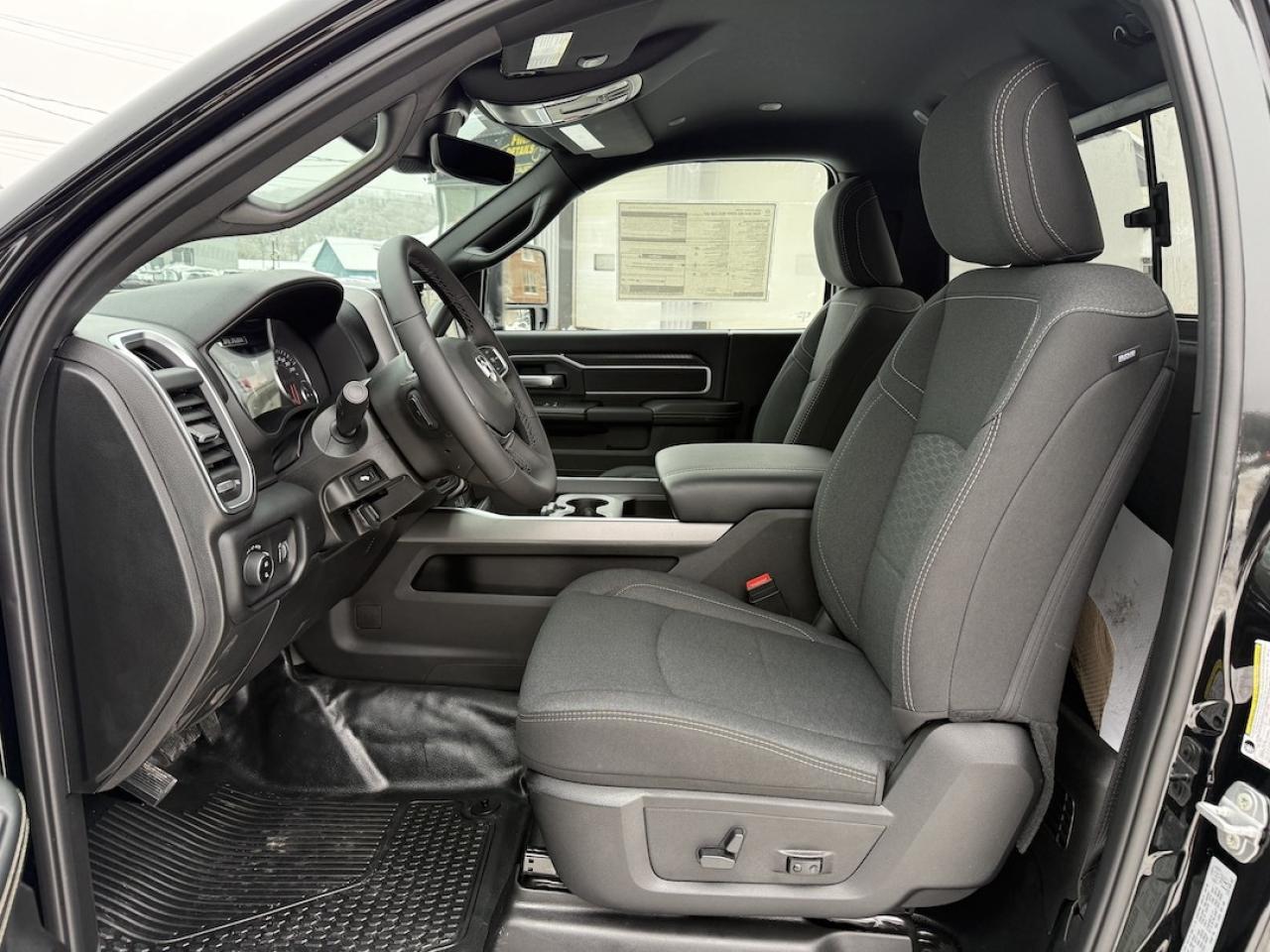 2026 RAM 3500 Big Horn 4x4 Photo