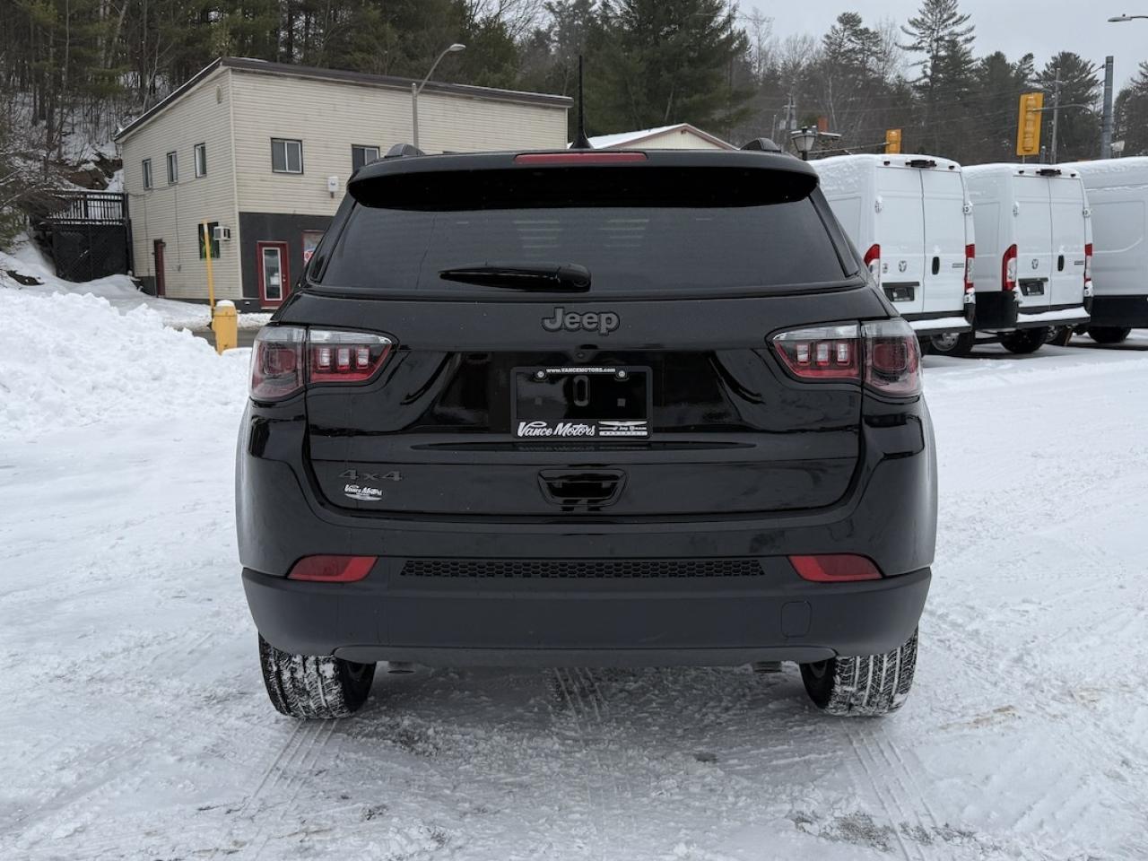 2026 Jeep Compass Altitude 4x4 Photo