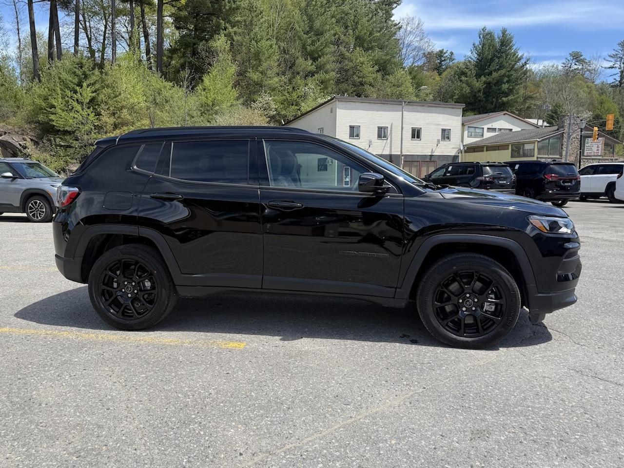 2026 Jeep Compass Altitude 4x4 Photo