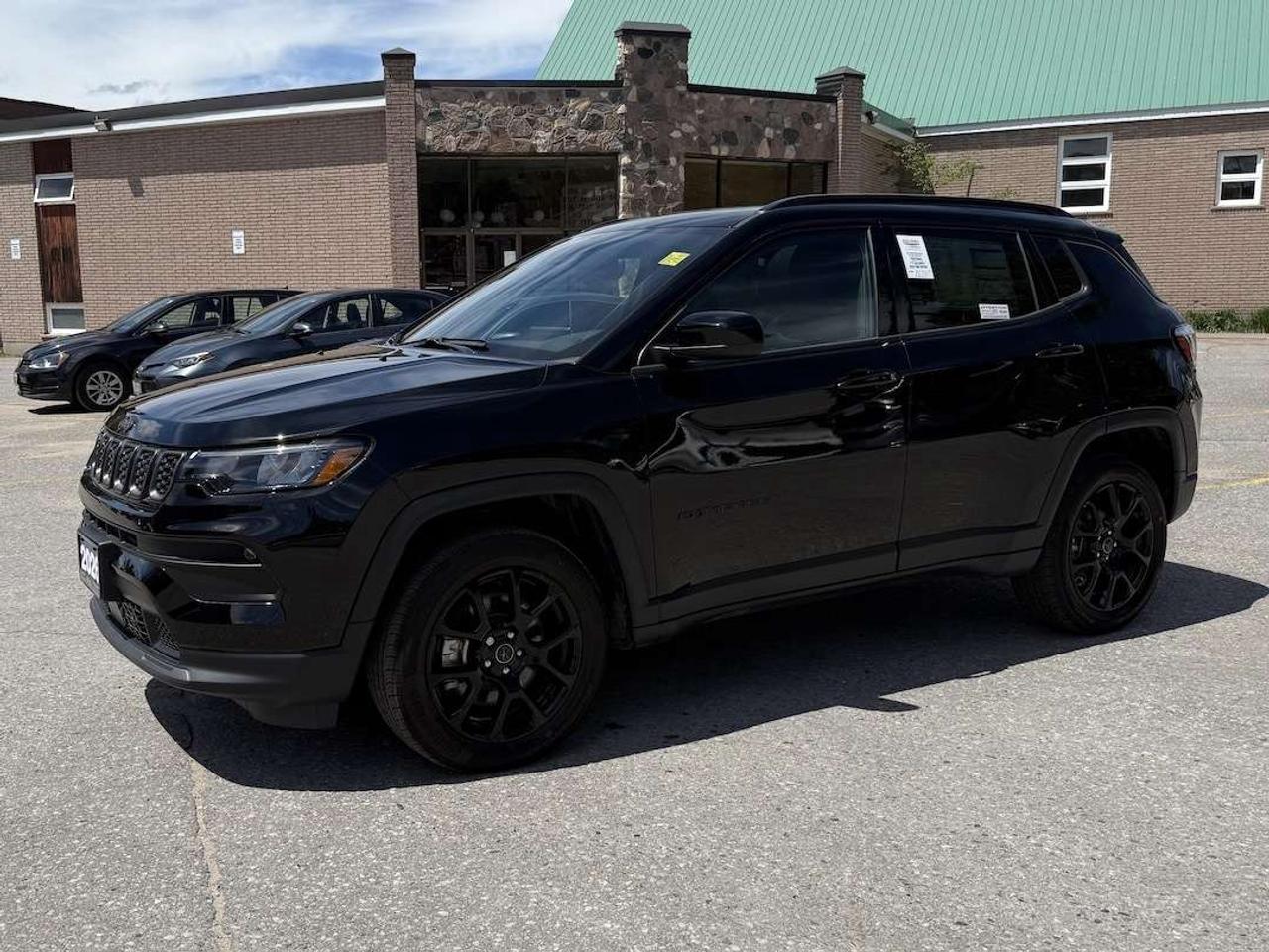 2026 Jeep Compass Altitude 4x4 Photo2