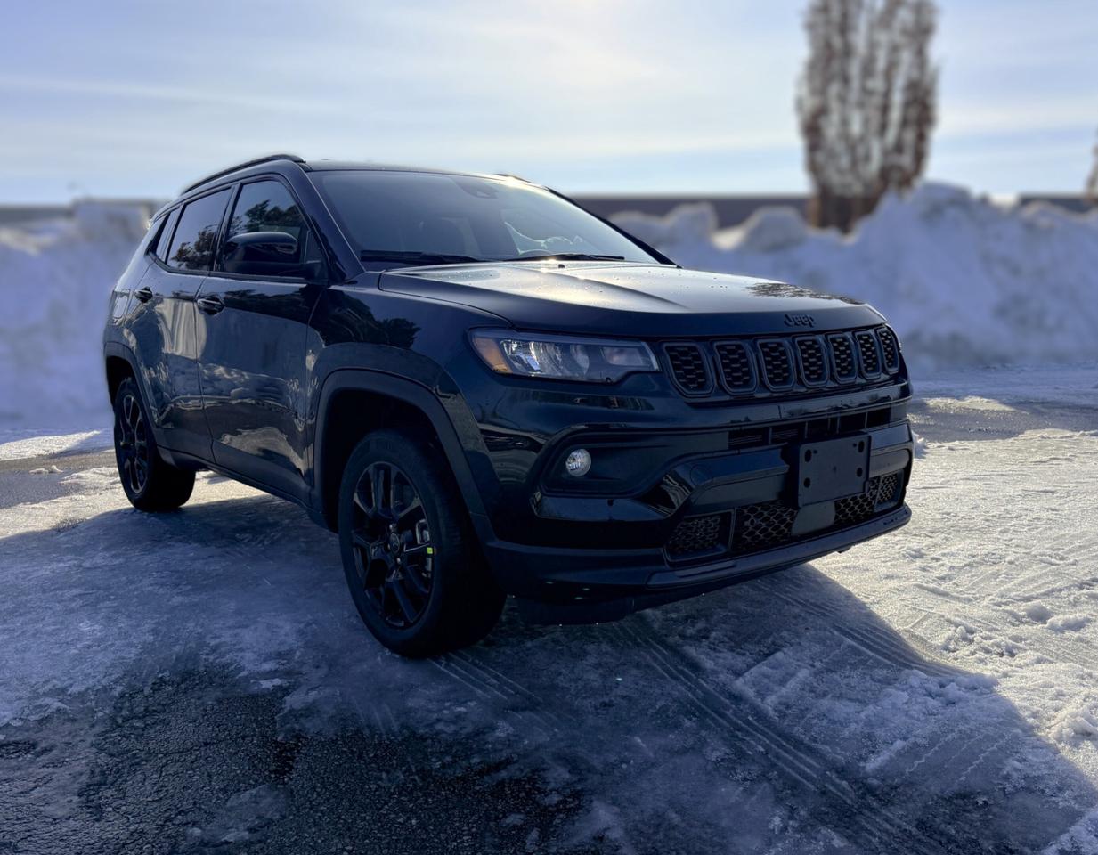 2026 Jeep Compass NORTH 4X4 Photo2