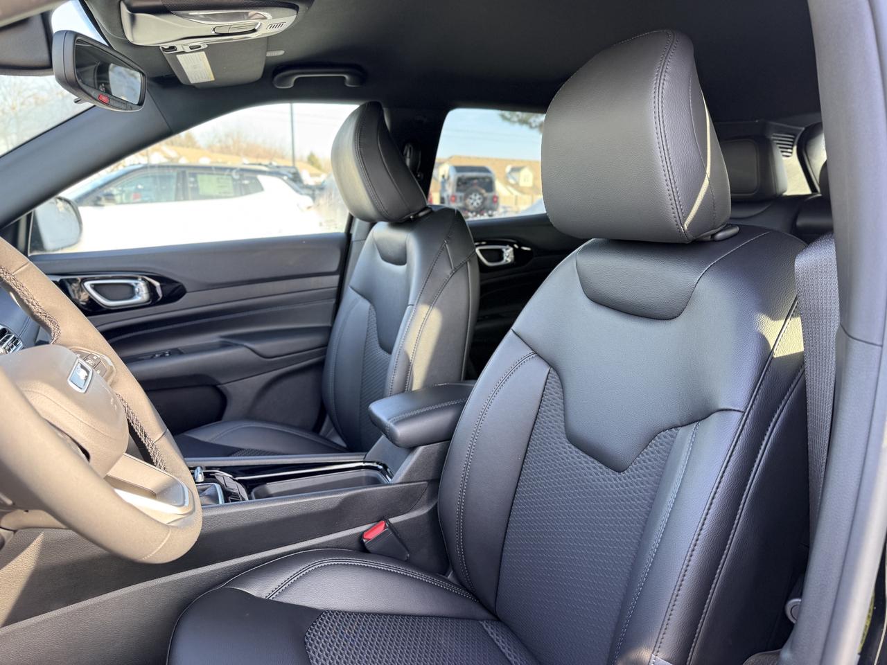 2026 Jeep Compass NORTH 4X4 Photo