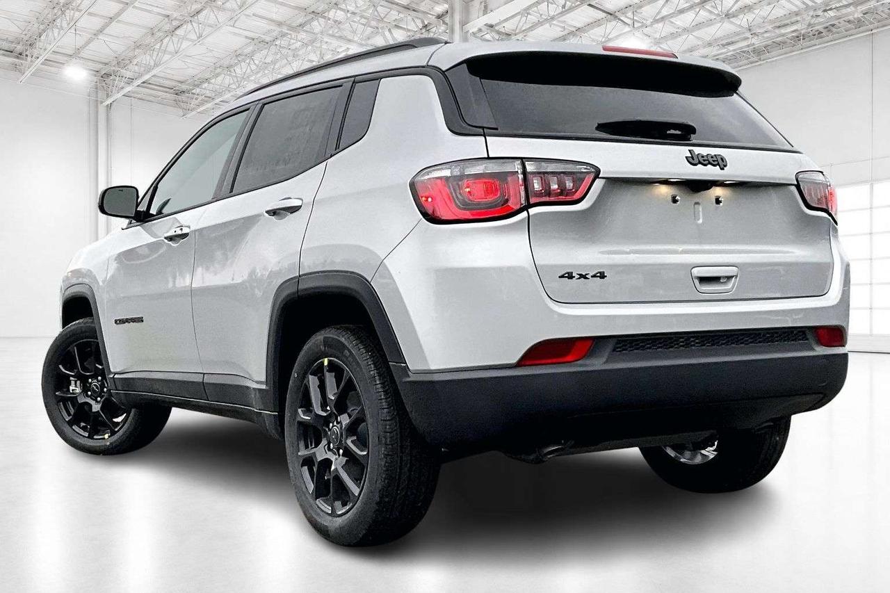 2026 Jeep Compass ALTITUDE | 10.1" Touchscreen | Hands Free Liftgate Photo