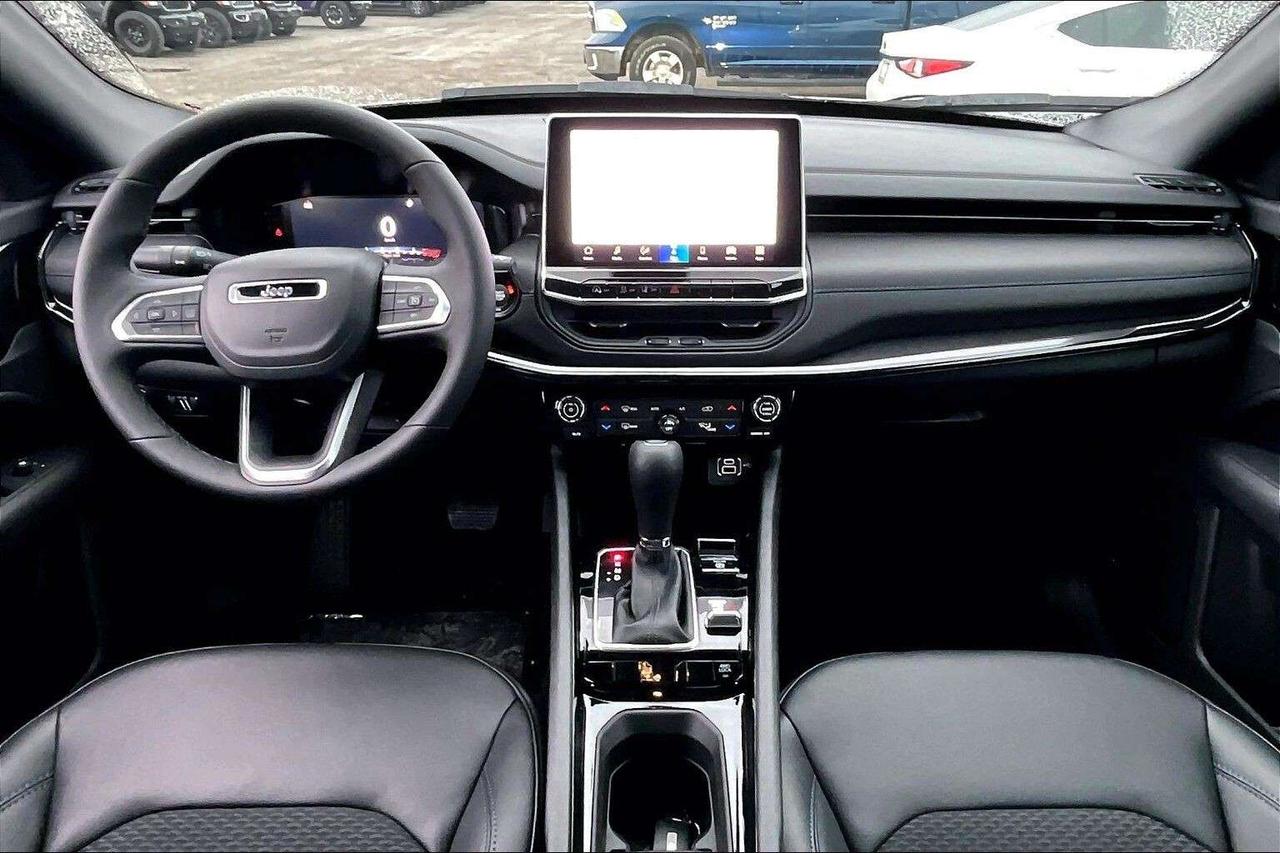 2026 Jeep Compass ALTITUDE | 10.1" Touchscreen | Hands Free Liftgate Photo4