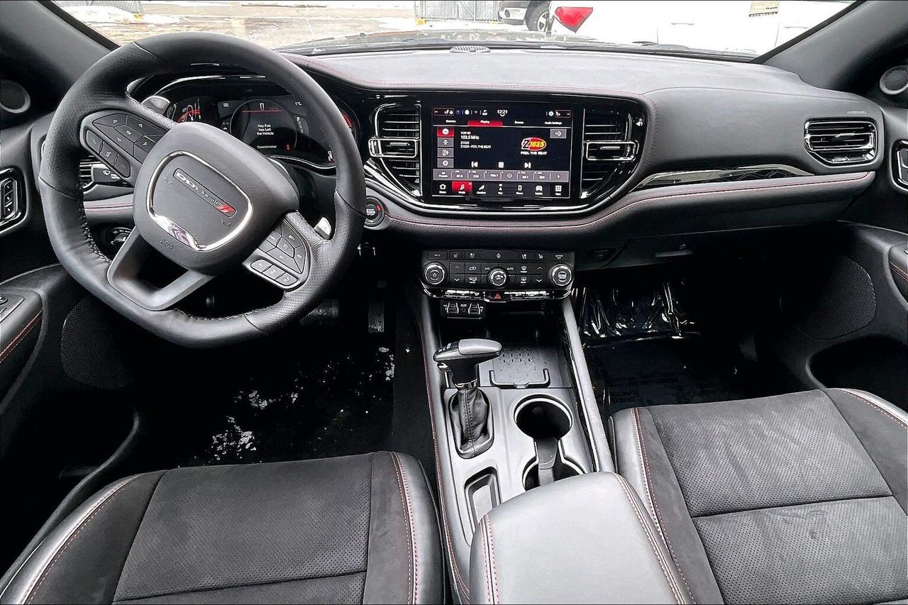 2026 Dodge Durango GT PLUS AWD | Blacktop Redline | SRT Seats Photo4