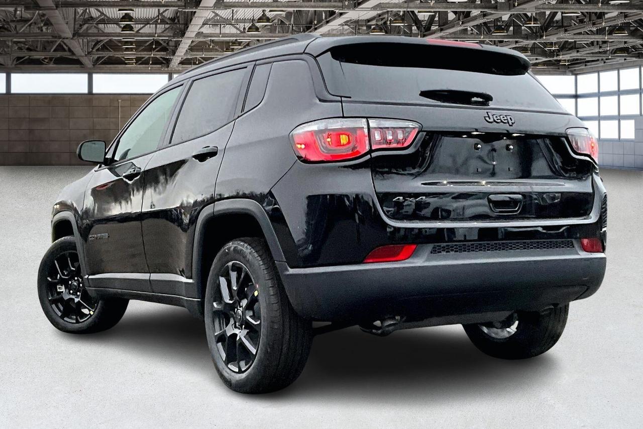 2026 Jeep Compass ALTITUDE | Sun & Sound & Conv Grp | 4x4 Photo