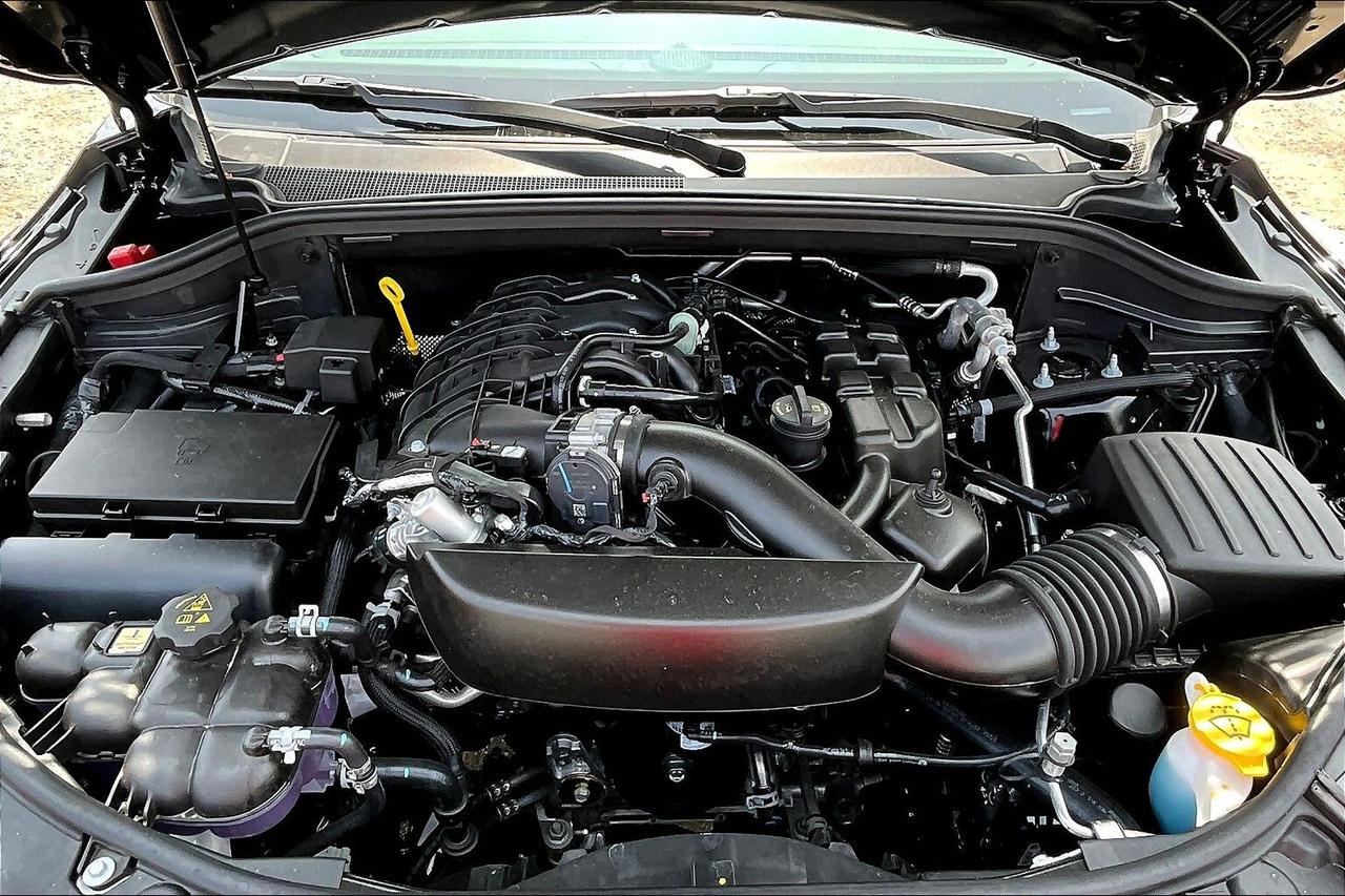 2026 Dodge Durango GT PLUS | BLACKTOP REDLINE | SRT SEATS | AWD Photo