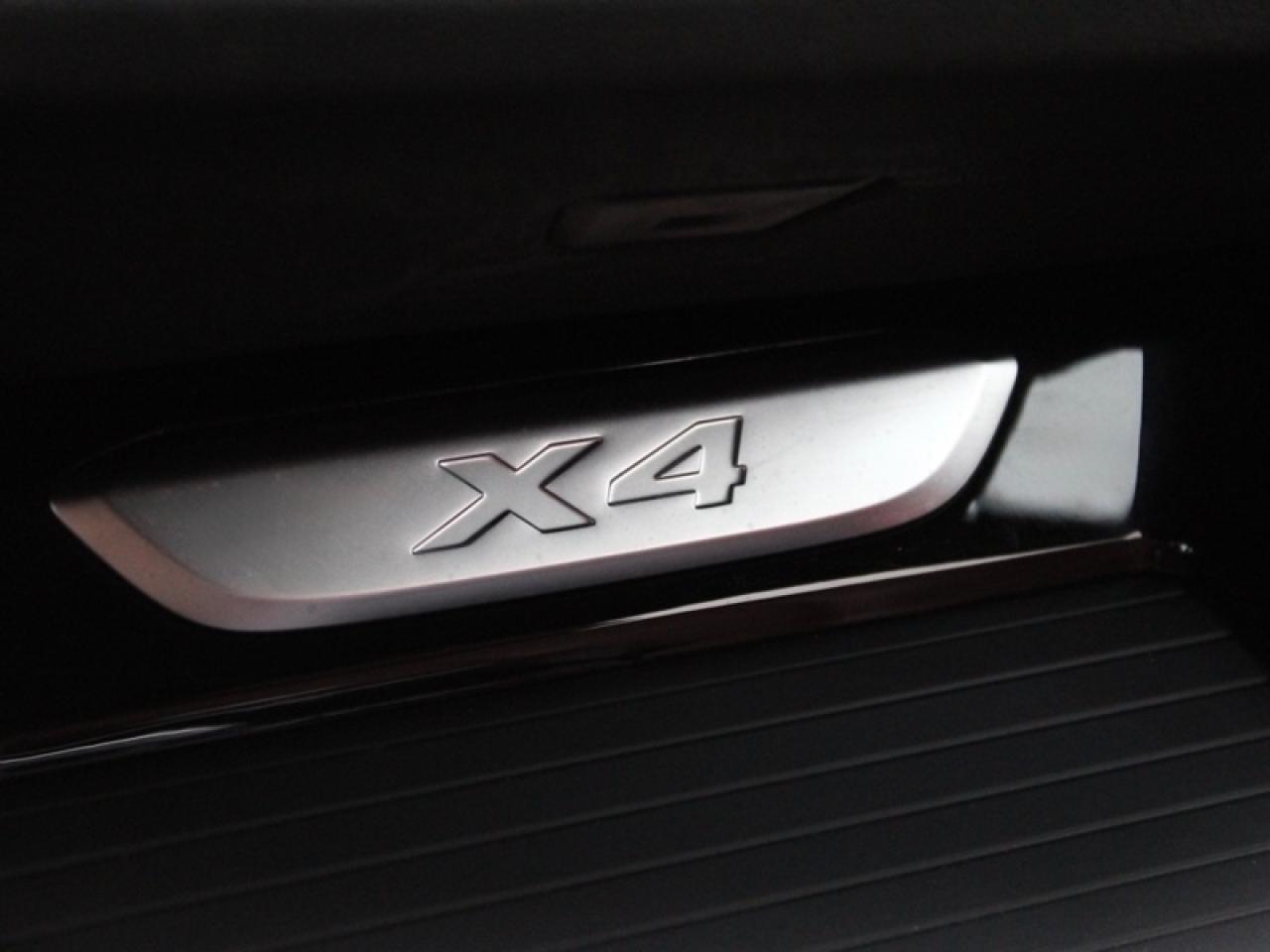 2023 BMW X4 xDrive30i  - Heated Seats -  Apple CarPlay Photo